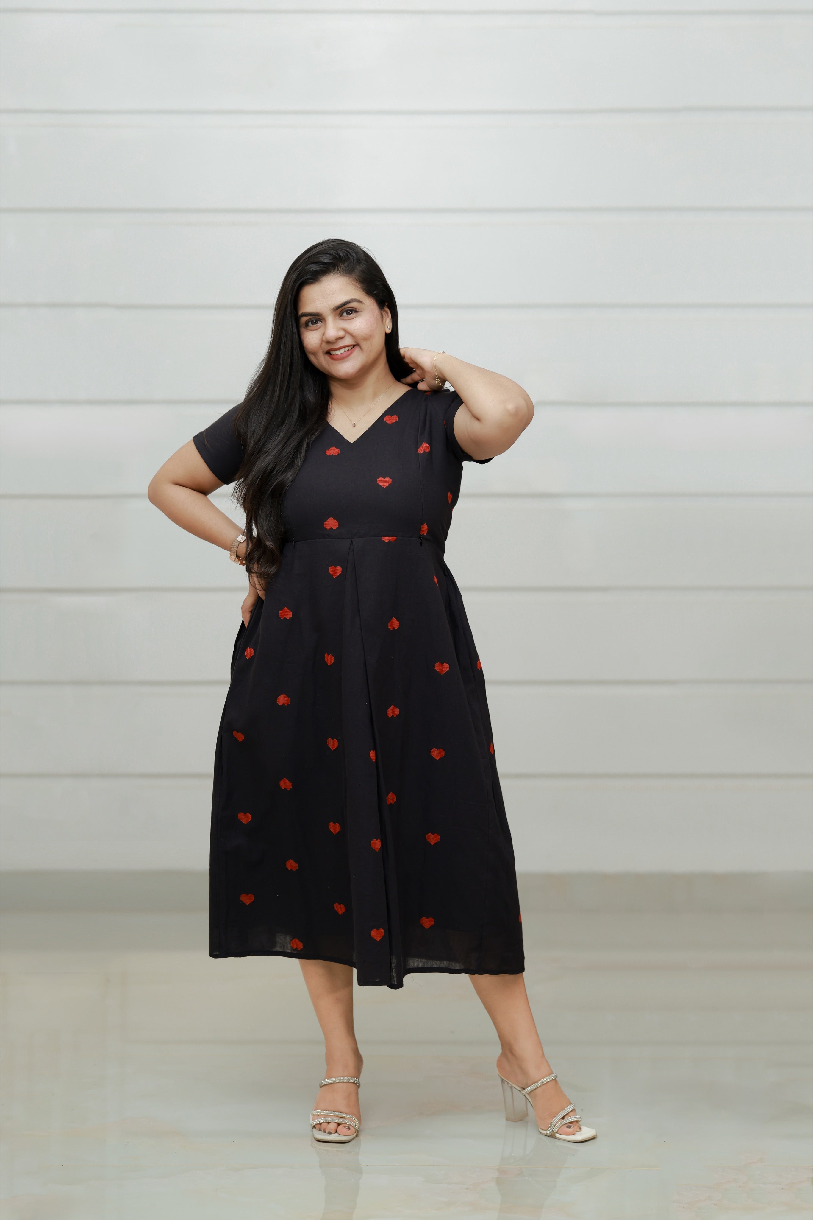 TWF1001- Hearts on Black Feeding Dress